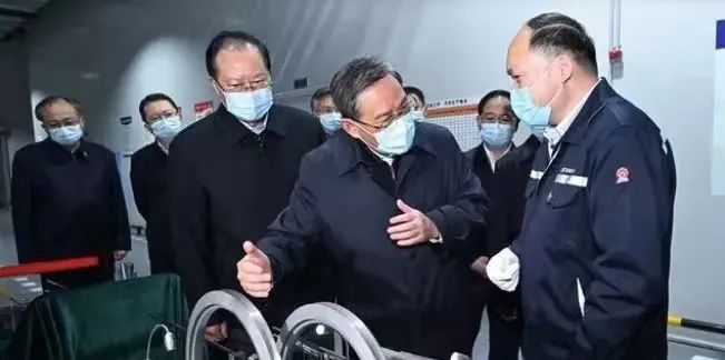 李强主持召开先进制造业座谈会，哪8位企业家发言？